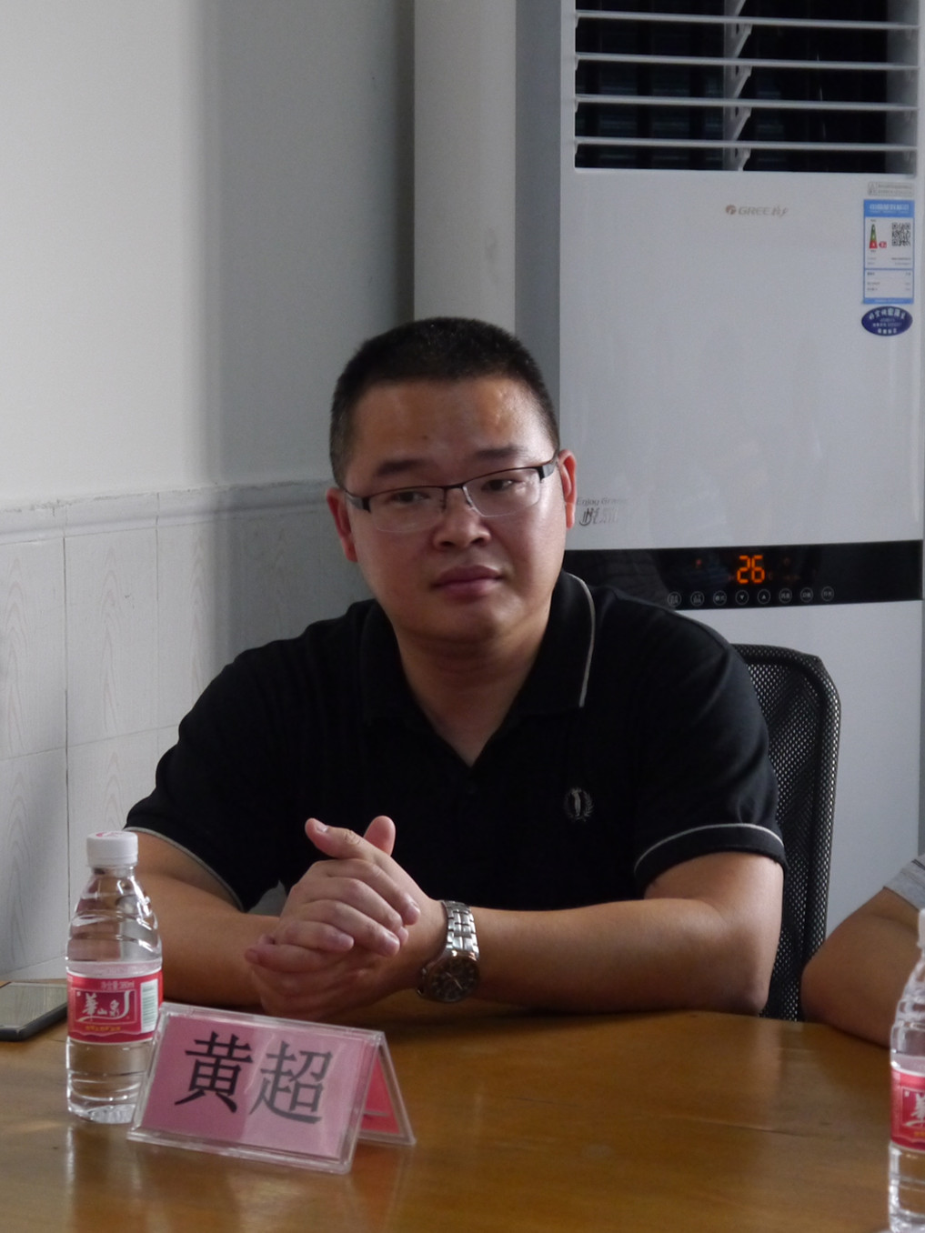 4、駐村第一書記黃超.JPG